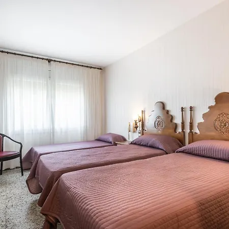 Hotel Delavall 2*